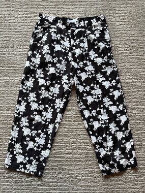 EUC Olympia Etal Lightweight Pants Size Small